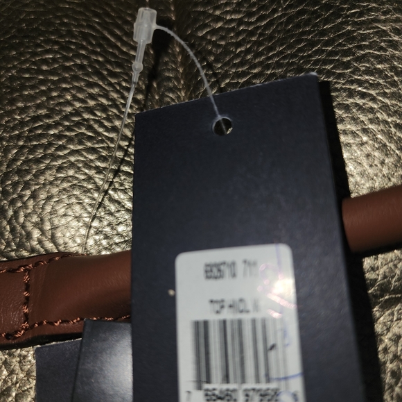 Tommy Hilfiger Turnlock Pebble Leather Colorblock Convertible Top Handle - Picture 11 of 14